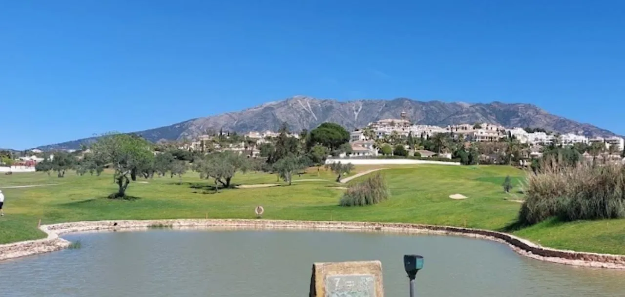 5* Stunning Golf & Sea Apartment Mijas